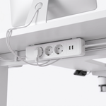 Prises et ports USB intégrés du bureau Deskzen Corner